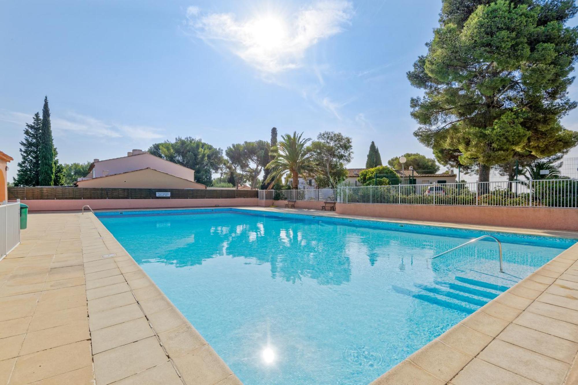 Residence Partenaire Le Domaine De Garlande Cavalaire-sur-Mer Exterior photo