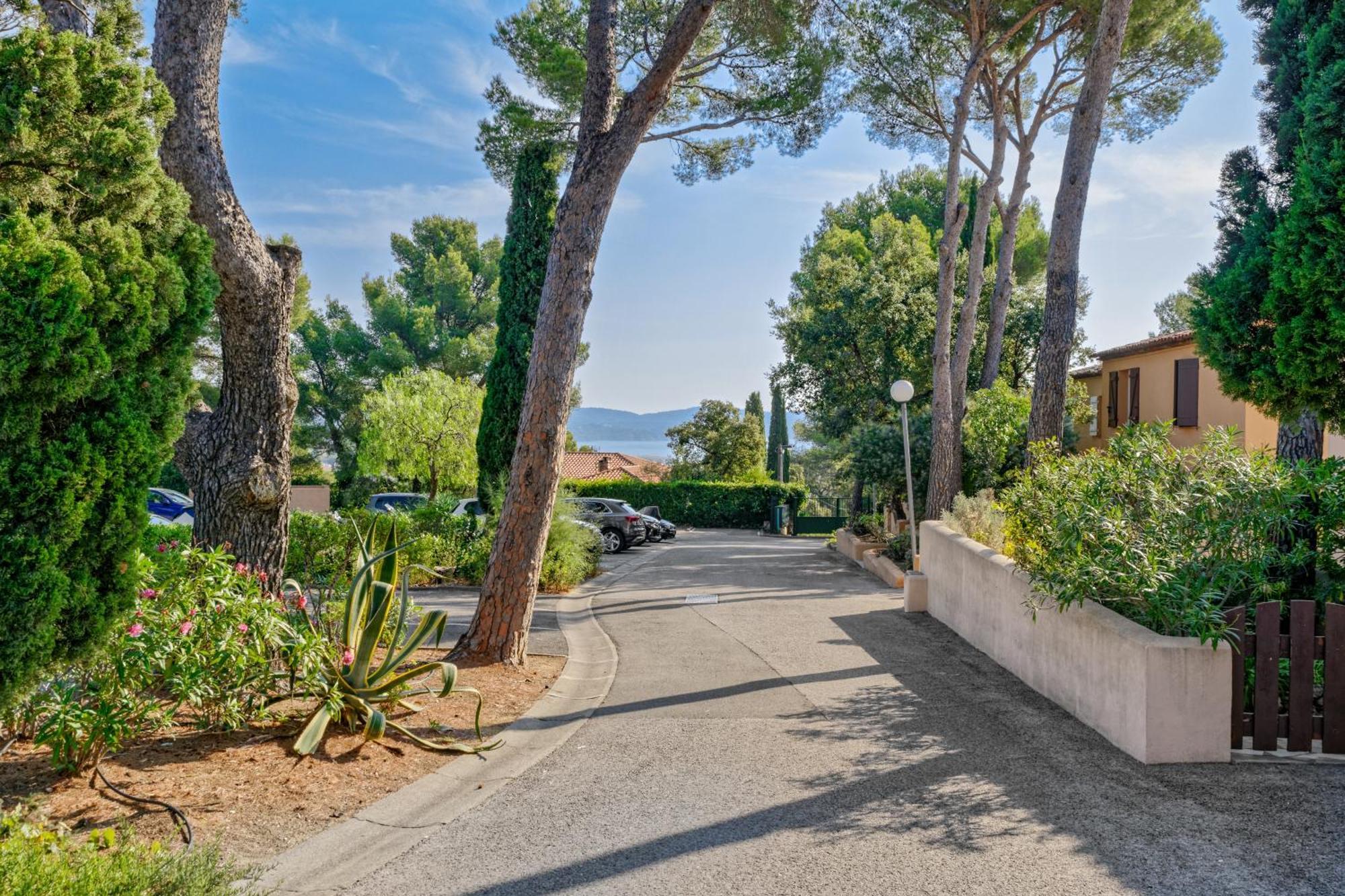 Residence Partenaire Le Domaine De Garlande Cavalaire-sur-Mer Exterior photo